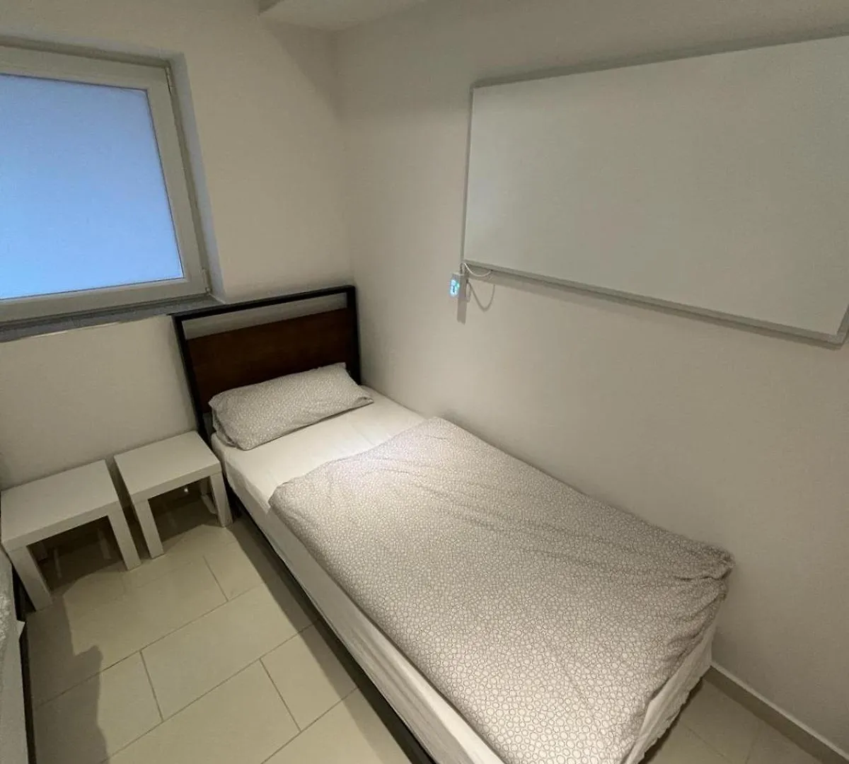 Mk Apartments Bremen 2 Wifi - Kostenlose Parkplaetze - In 5 Minuten In Der Stadt