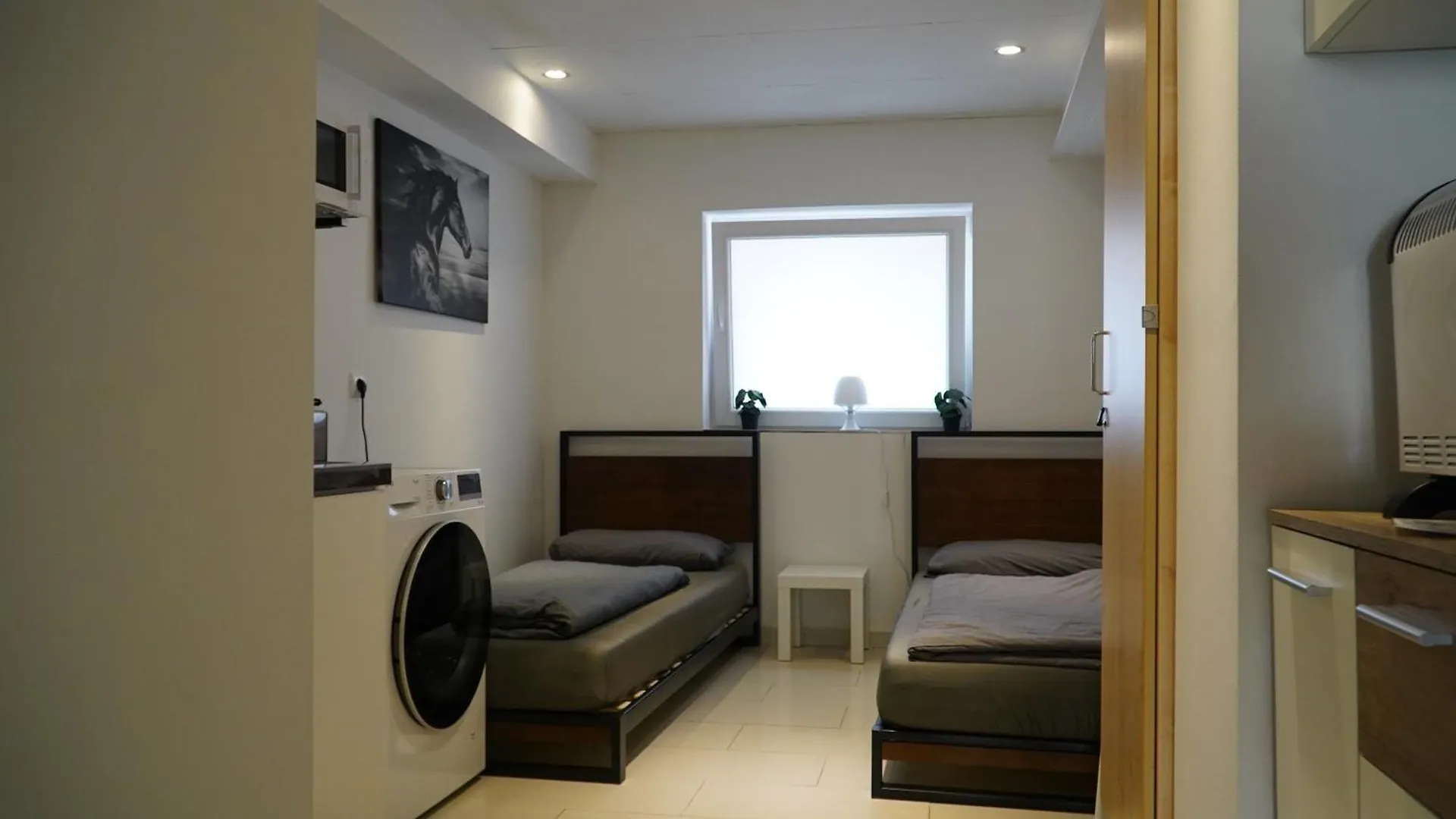 Mk Apartments Bremen 2 Wifi - Kostenlose Parkplaetze - In 5 Minuten In Der Stadt