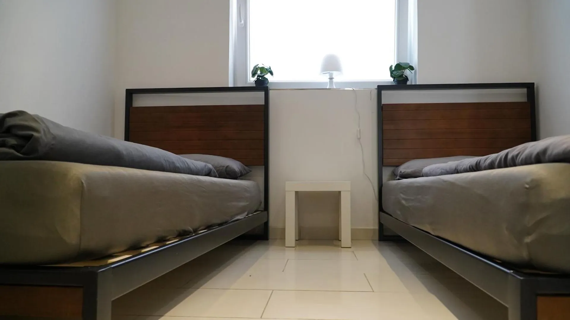 Mk Apartments Bremen 2 Wifi - Kostenlose Parkplaetze - In 5 Minuten In Der Stadt